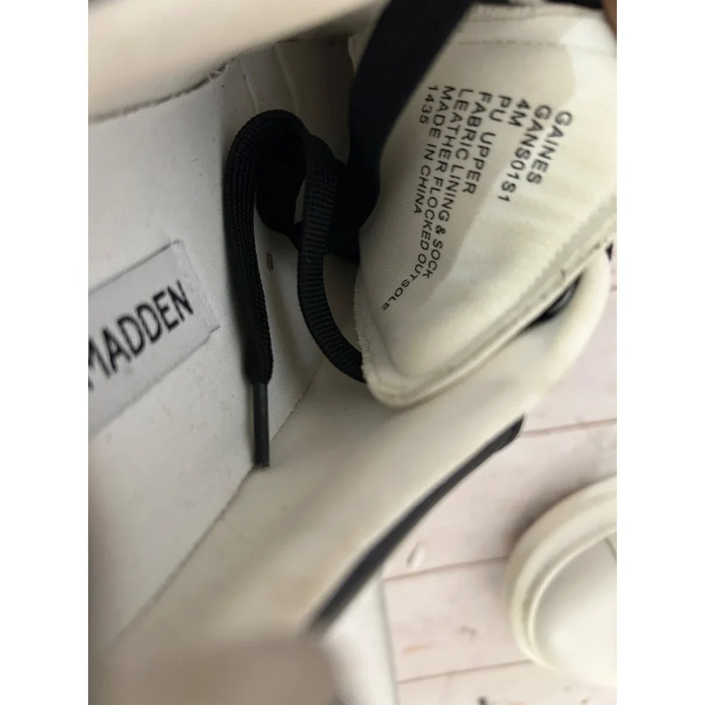 Steve Madden Gaines White Faux Leather Chunky Women's Platform Sneakers Sz 4M